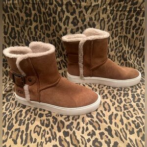 UGG Aika Moto Buckle Sneaker Boot Sneaker 7